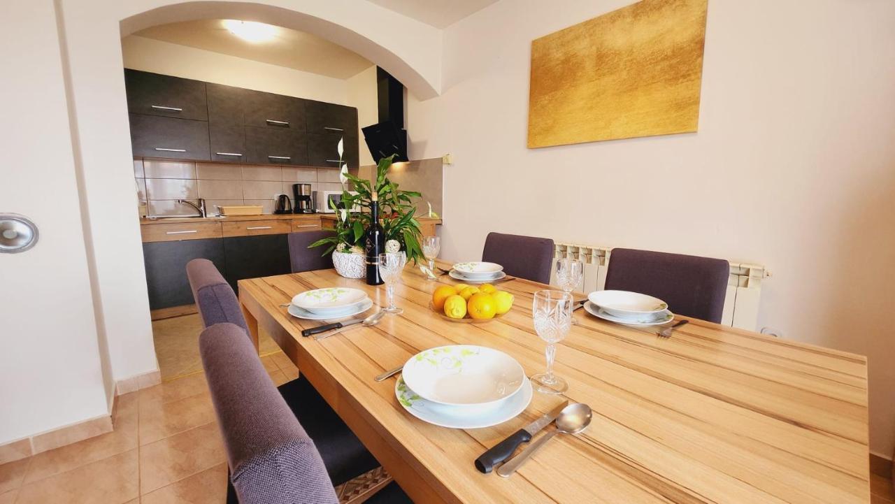 Apartments Pranjic With Pool Nova Vas  Екстериор снимка